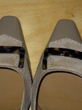 Salvatore Ferragamo Suede Pump Buckle Women Size 7 Vintage Italy Beige/Tan